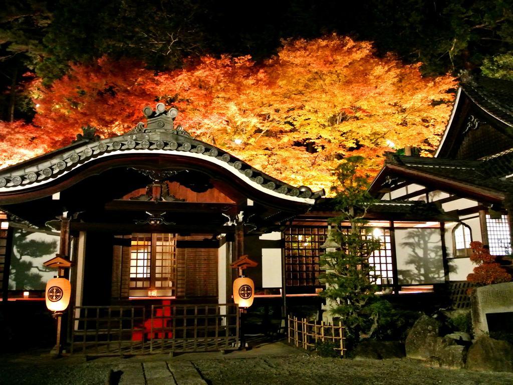 Gero Onsen Yukyunohana Exterior foto